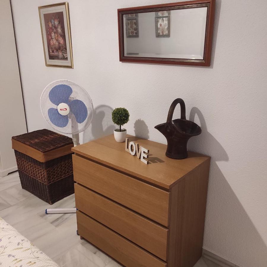 El Barquito Del Abuelo Apartment มาลากา ภายนอก รูปภาพ
